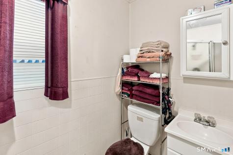 19-21 Mohegan Street Putnam CT 06260