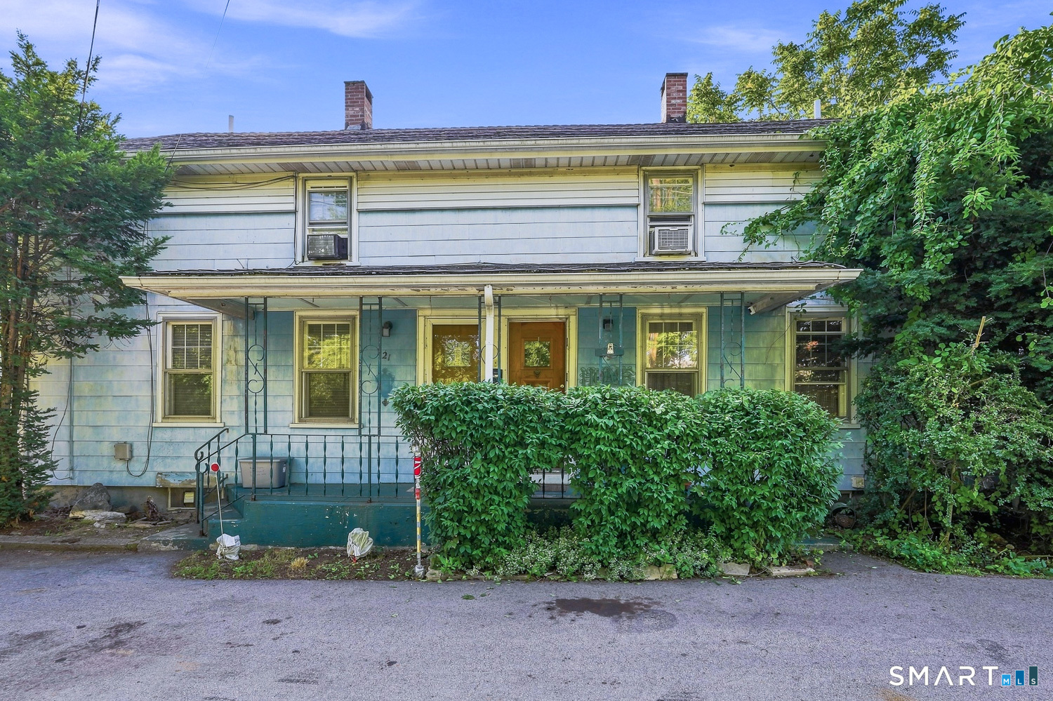 19-21 Mohegan Street Putnam CT 06260