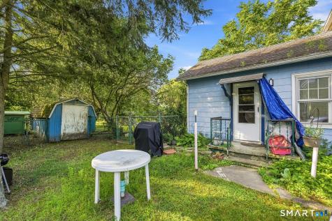 19-21 Mohegan Street Putnam CT 06260