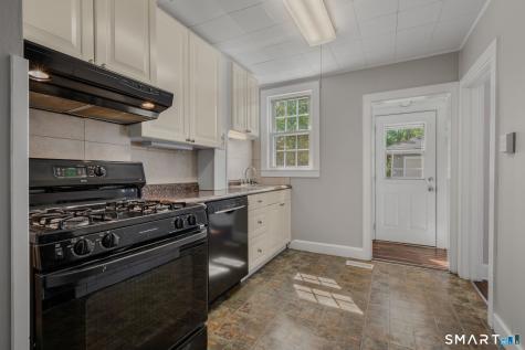 14 West Pleasant Street New London CT 06320