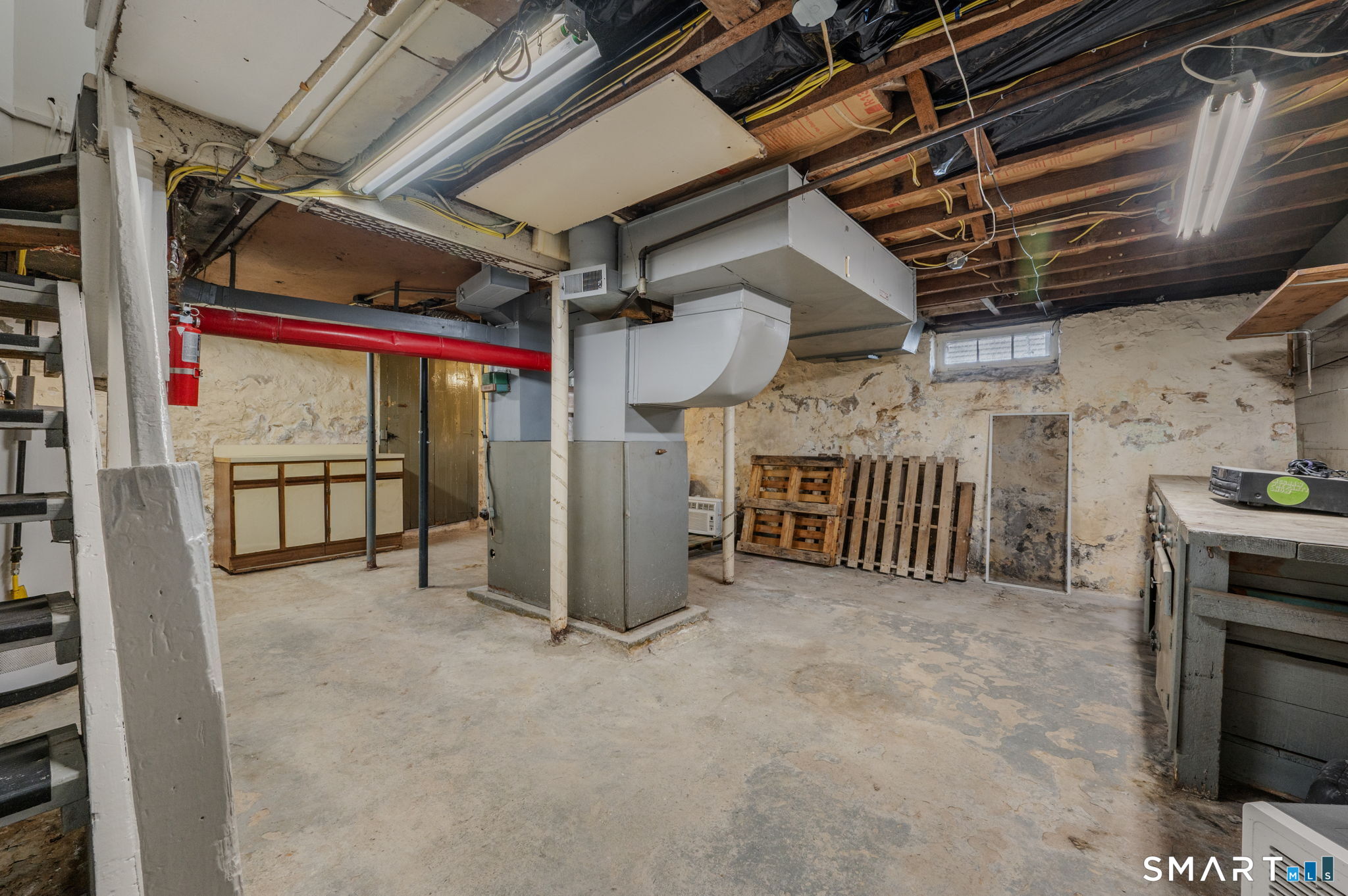 14 West Pleasant Street New London CT 06320