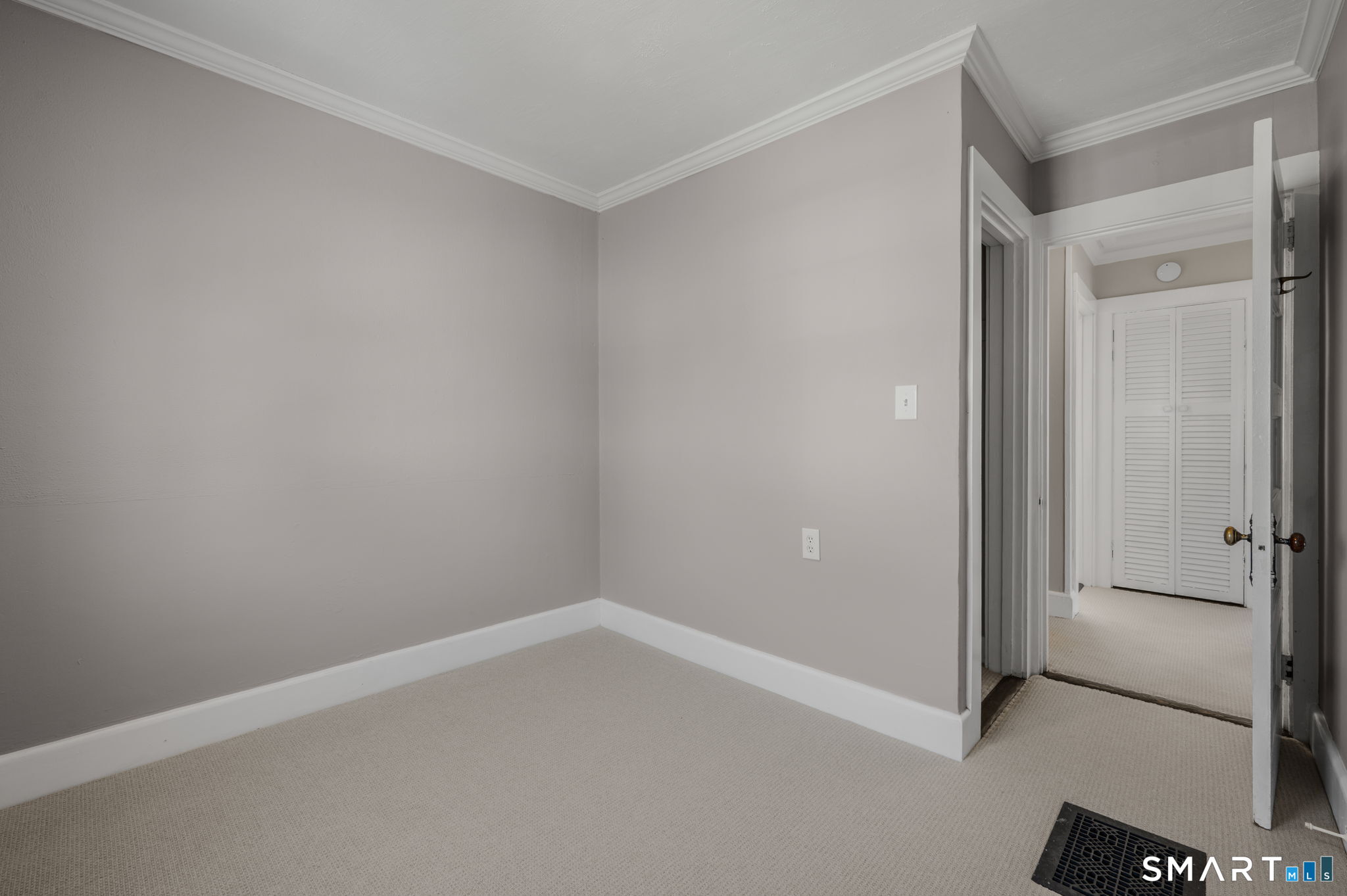 14 West Pleasant Street New London CT 06320
