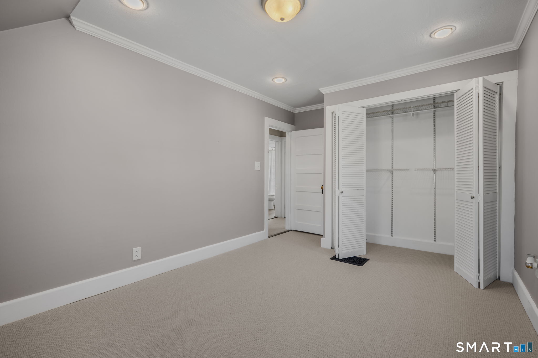 14 West Pleasant Street New London CT 06320