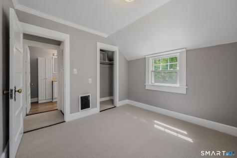 14 West Pleasant Street New London CT 06320