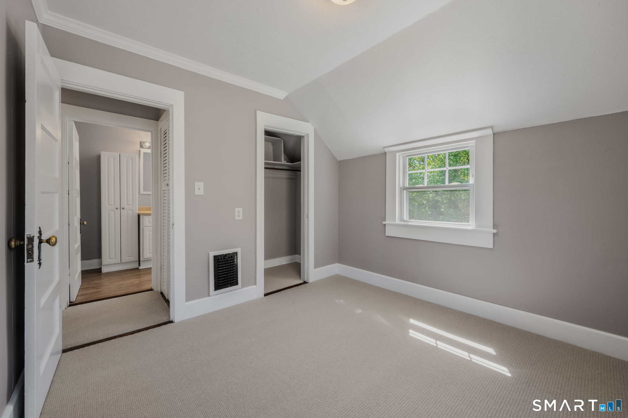 14 West Pleasant Street New London CT 06320