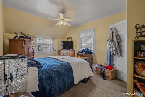 14 West Pleasant Street New London CT 06320