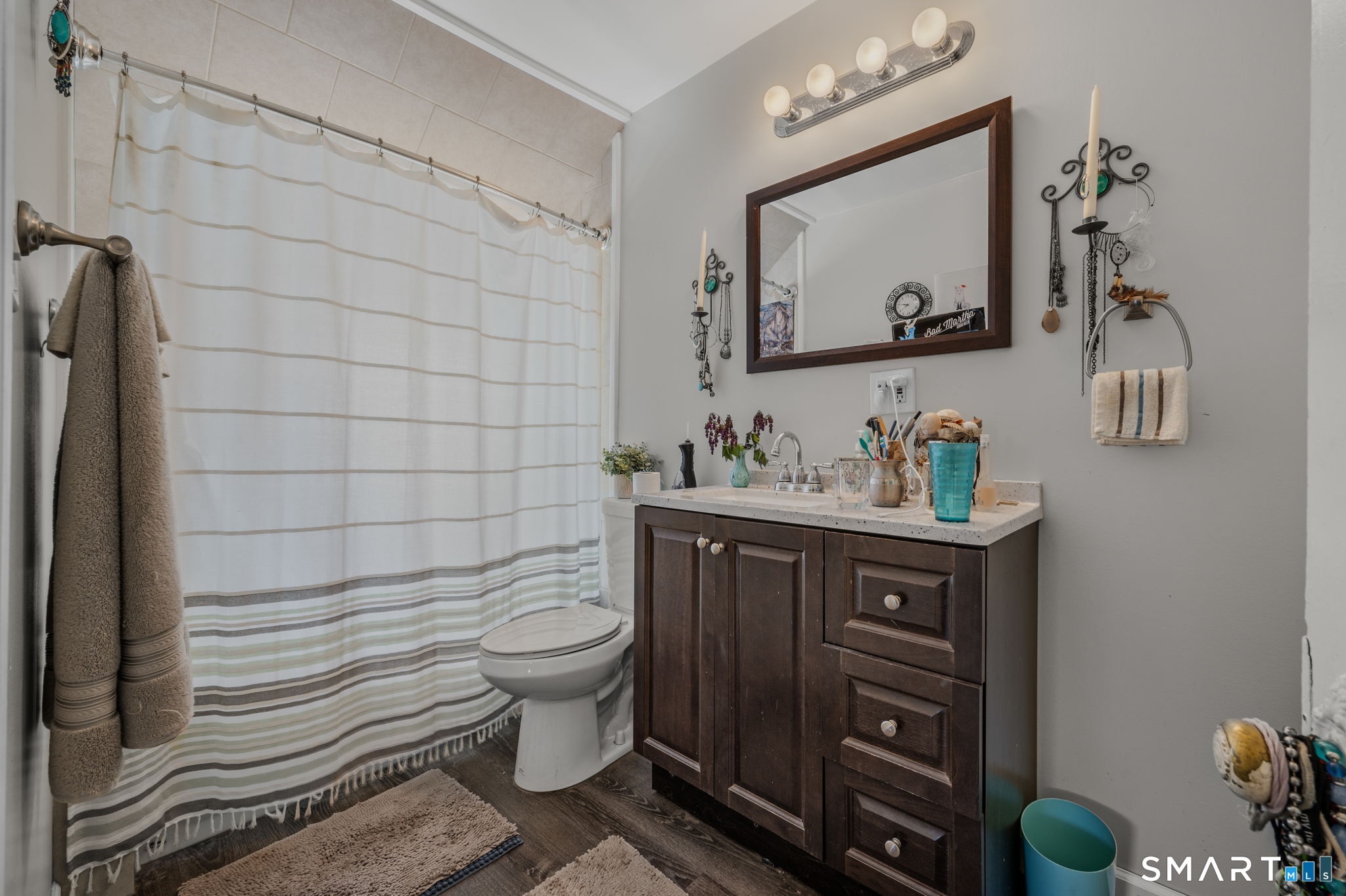 14 West Pleasant Street New London CT 06320