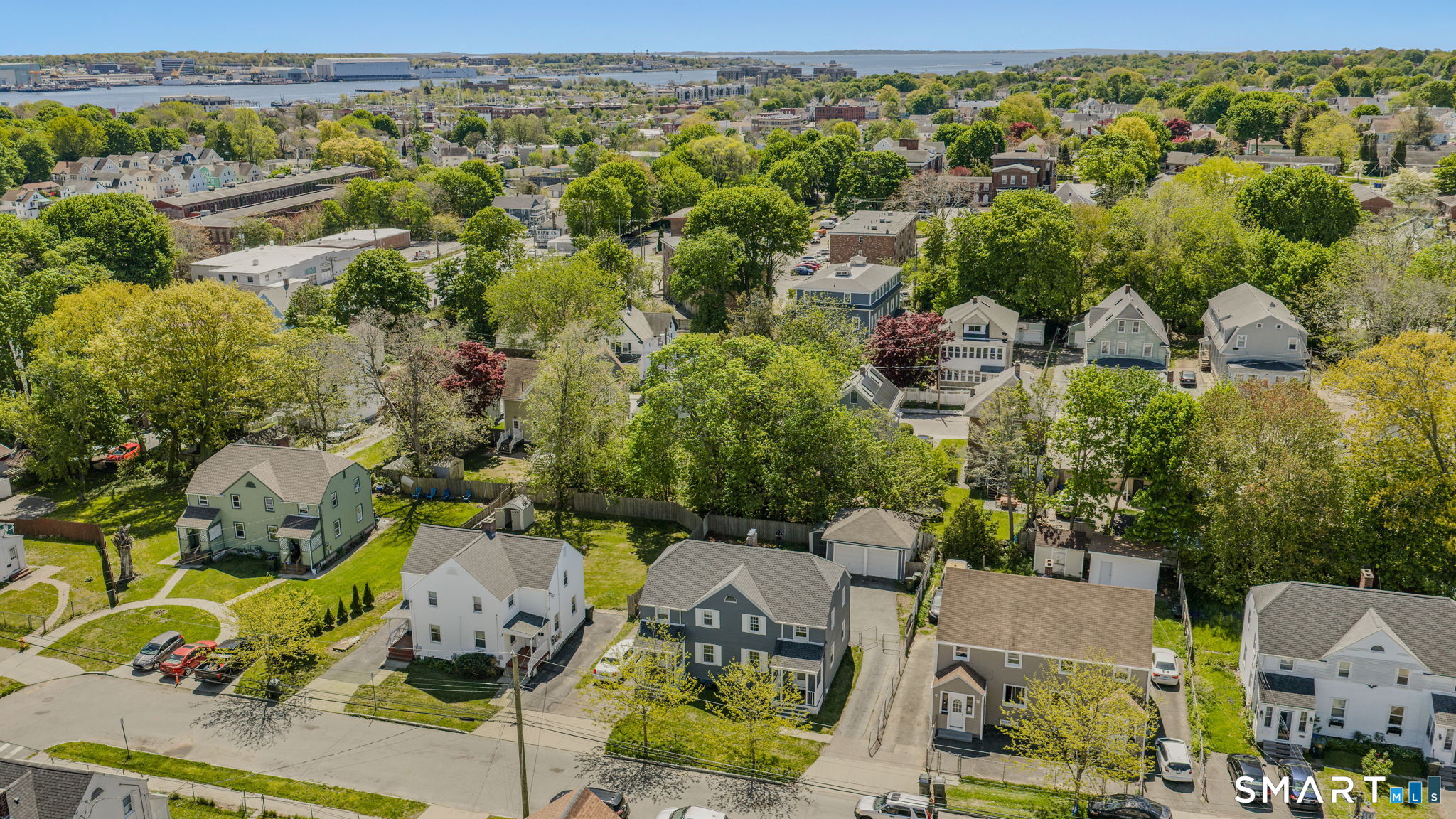 14 West Pleasant Street New London CT 06320