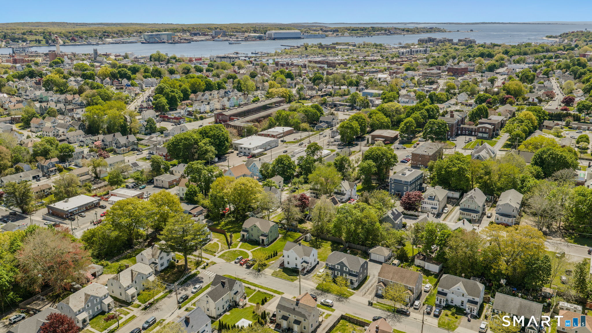 14 West Pleasant Street New London CT 06320