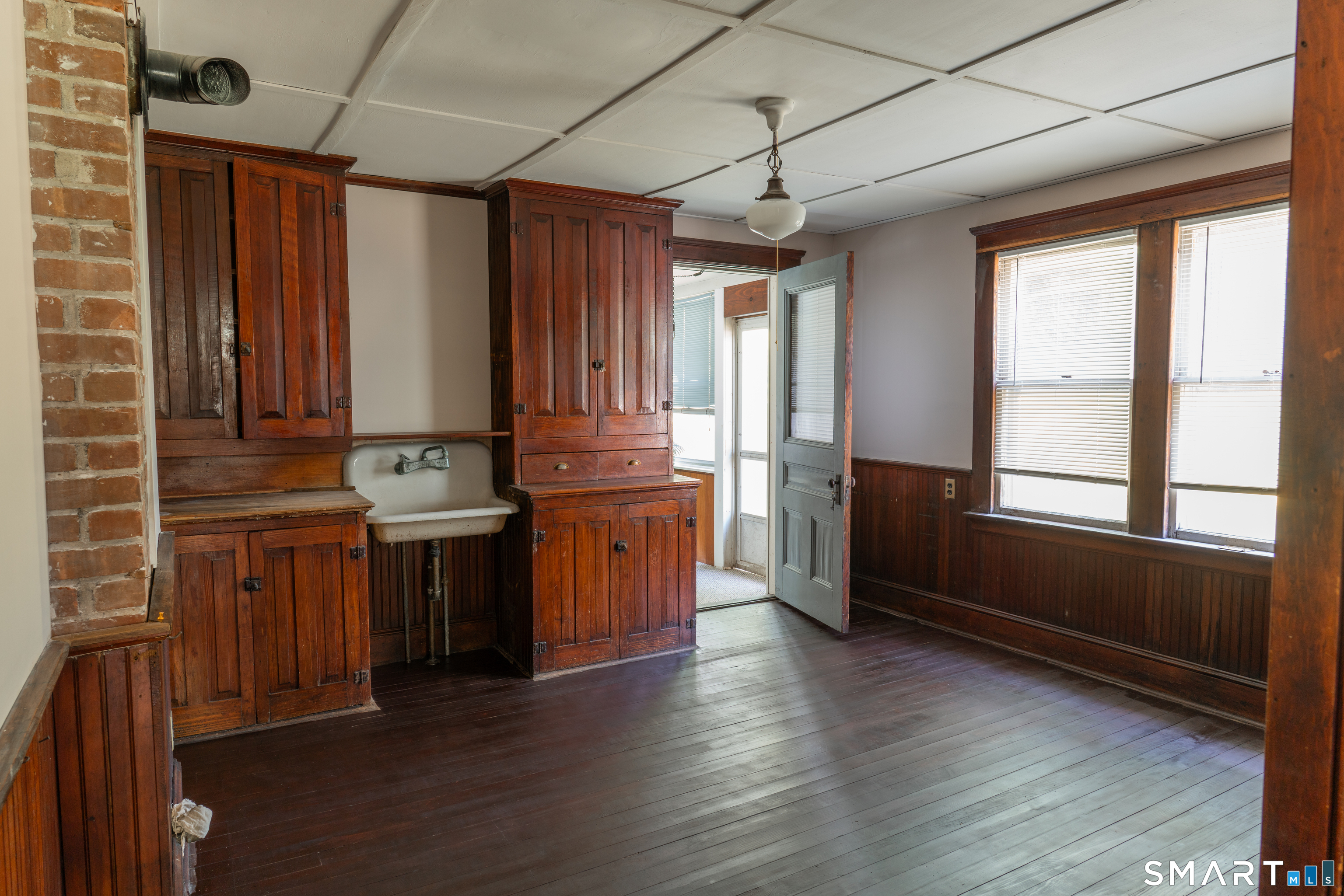 77 Westbury Park Road Watertown CT 06795