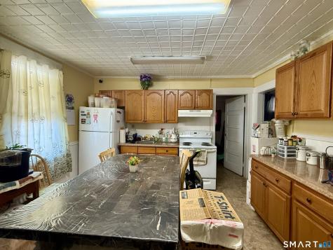 56 Elizabeth Street Bridgeport CT 06610