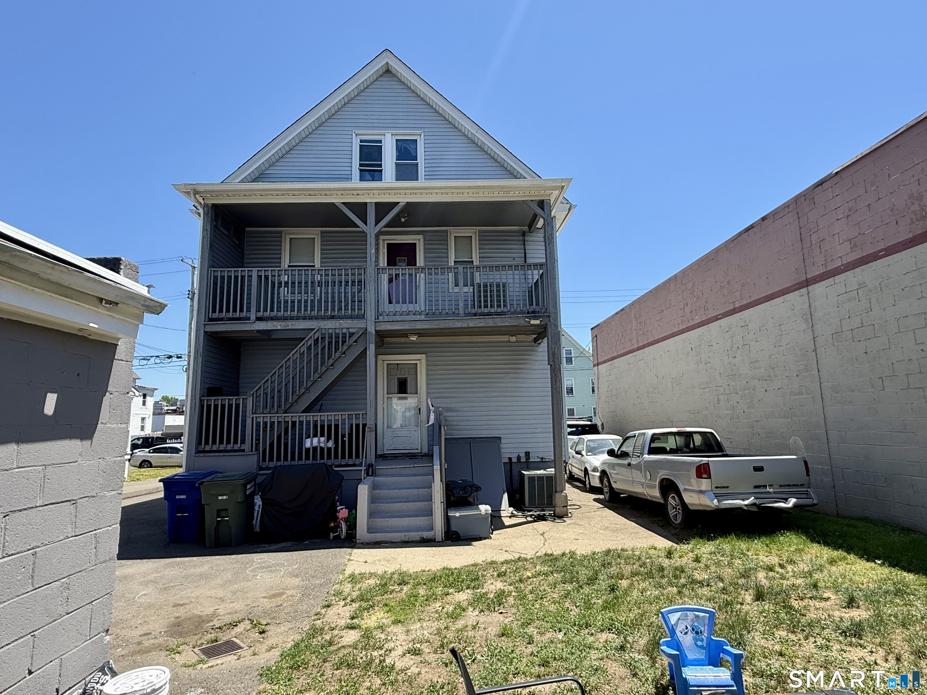 56 Elizabeth Street Bridgeport CT 06610