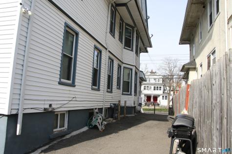1525 Park Avenue Bridgeport CT 06604