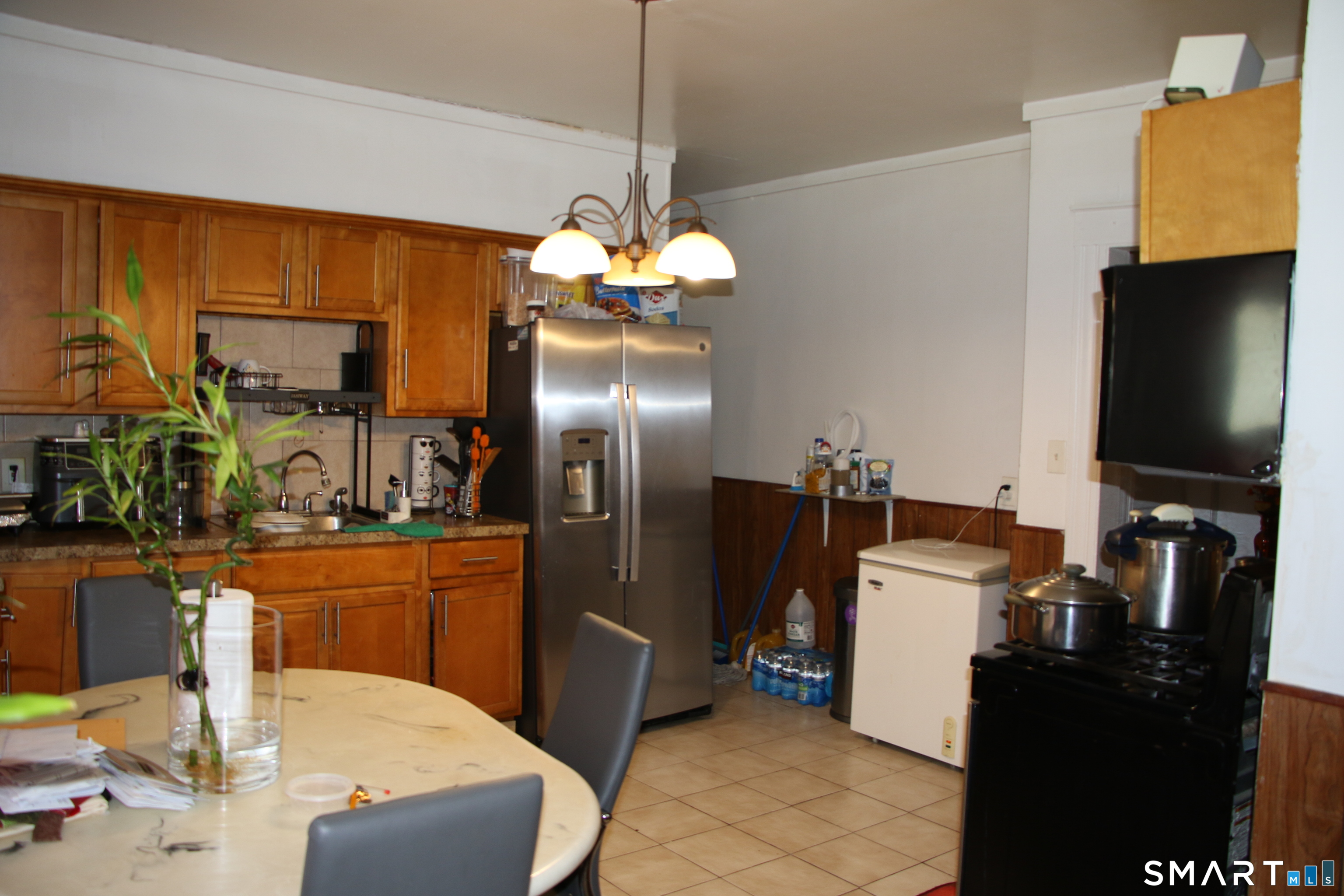 1525 Park Avenue Bridgeport CT 06604