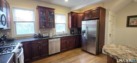 105 Beacon Street Hartford CT 06105