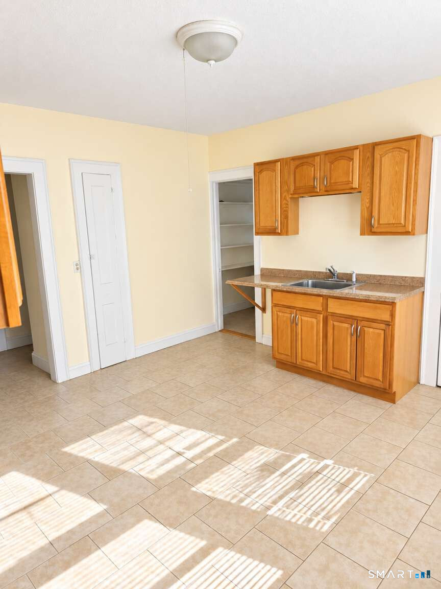 69-71 Sharon Street Hartford CT 06112