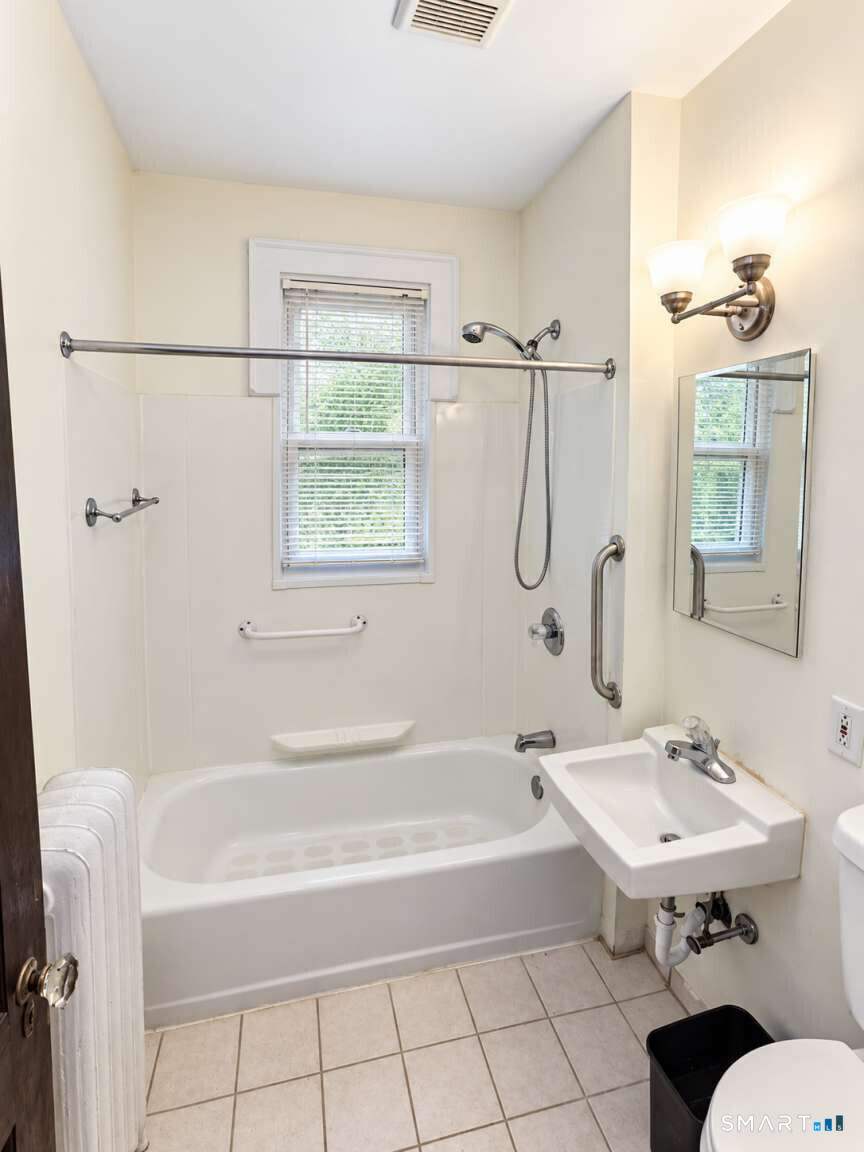 69-71 Sharon Street Hartford CT 06112