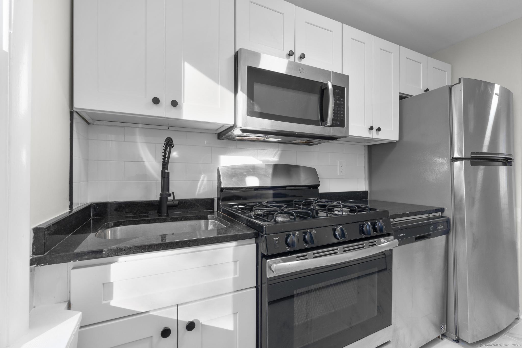 107 Dewey Street Stratford CT 06615