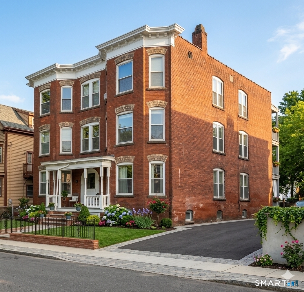 63 Whitmore Street Hartford CT 06114