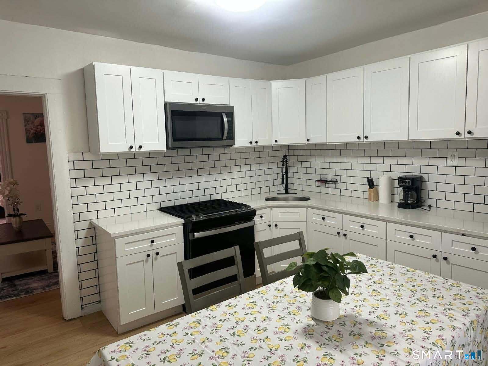 63 Whitmore Street Hartford CT 06114