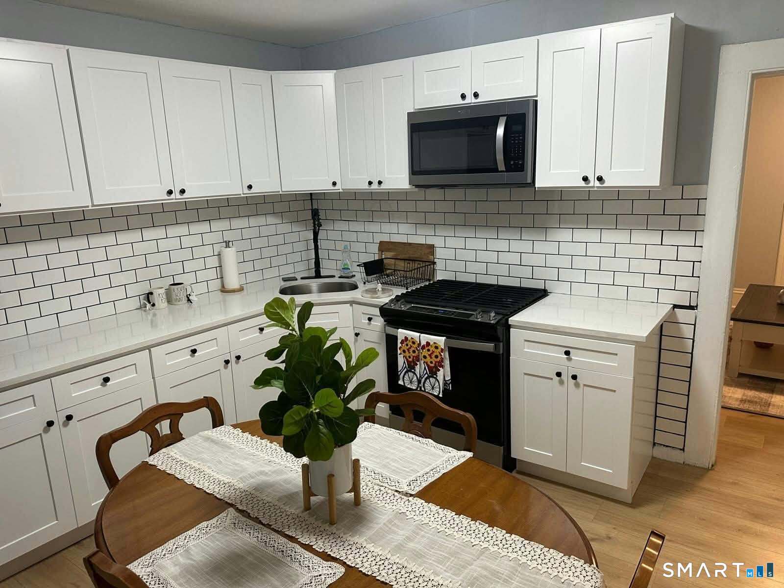 63 Whitmore Street Hartford CT 06114