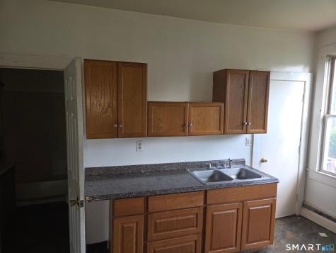 427 Center Street Meriden CT 06450