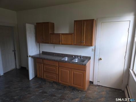 427 Center Street Meriden CT 06450