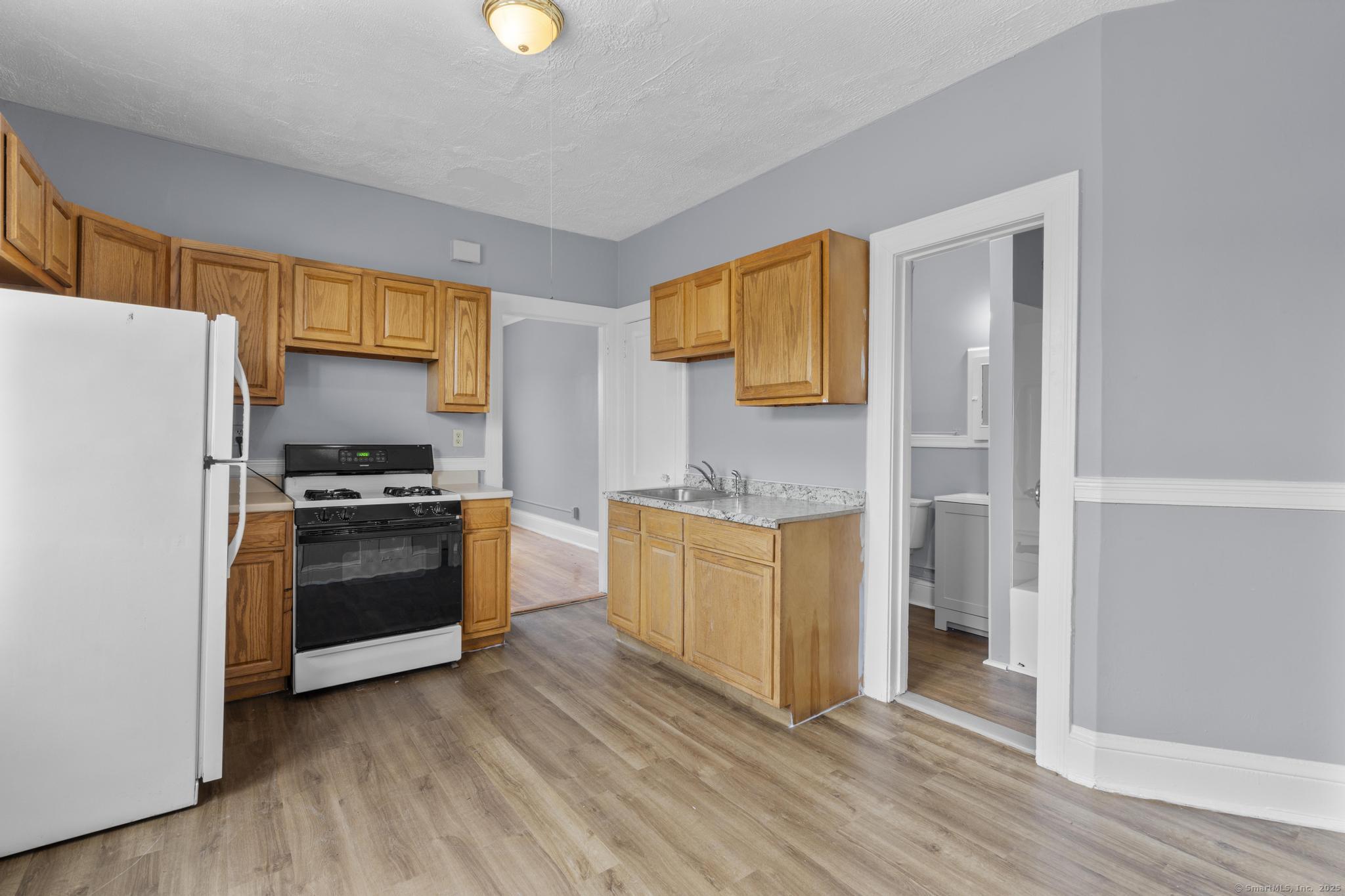 36-38 School Street Hartford CT 06106