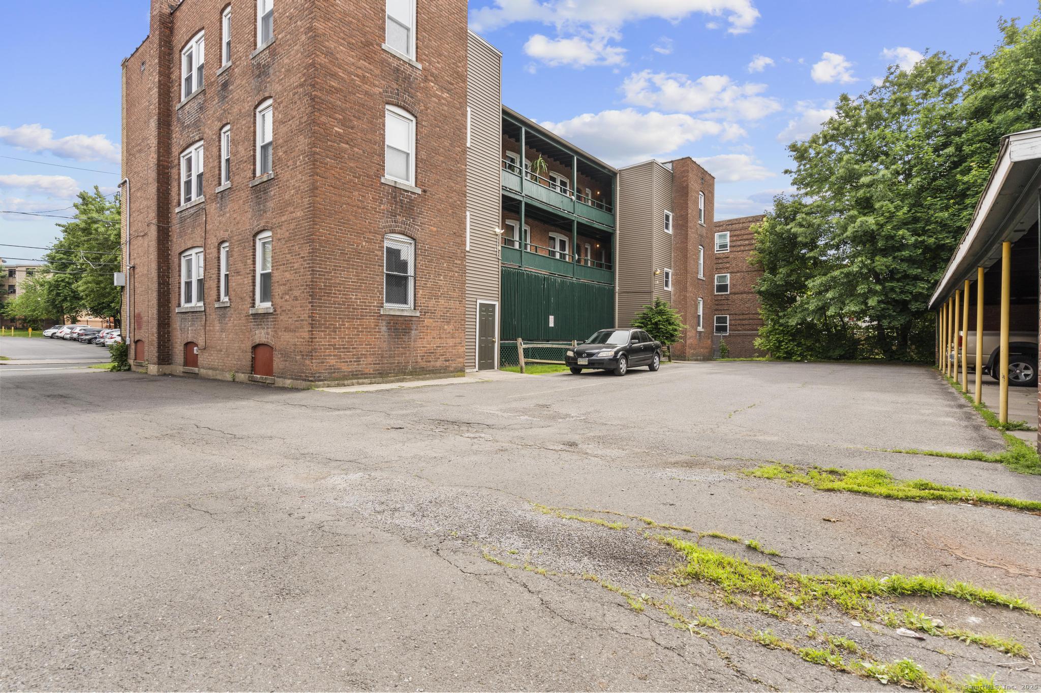 36-38 School Street Hartford CT 06106