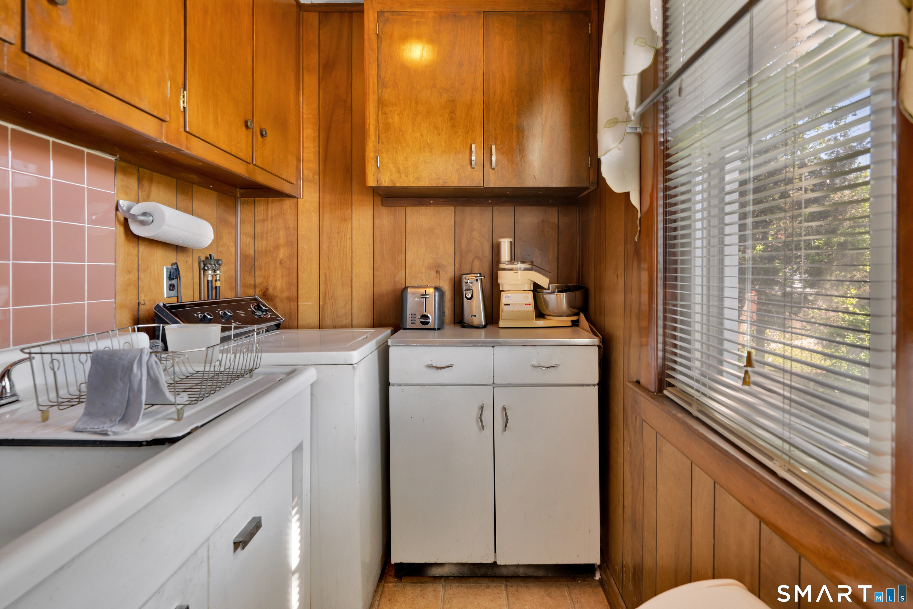253 Noble Street West Haven CT 06516