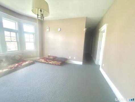 572 Elm Street New Haven CT 06511