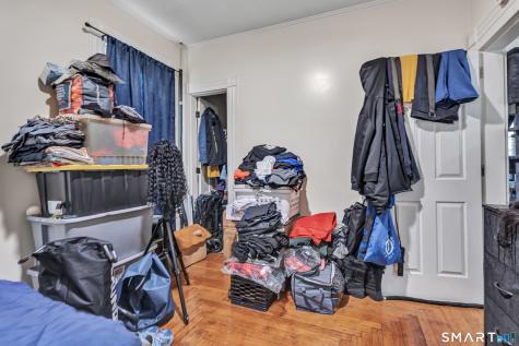 196 Blatchley Avenue New Haven CT 06513