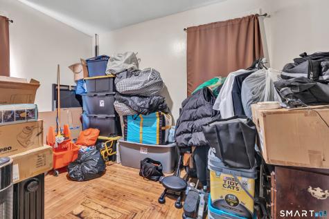 196 Blatchley Avenue New Haven CT 06513
