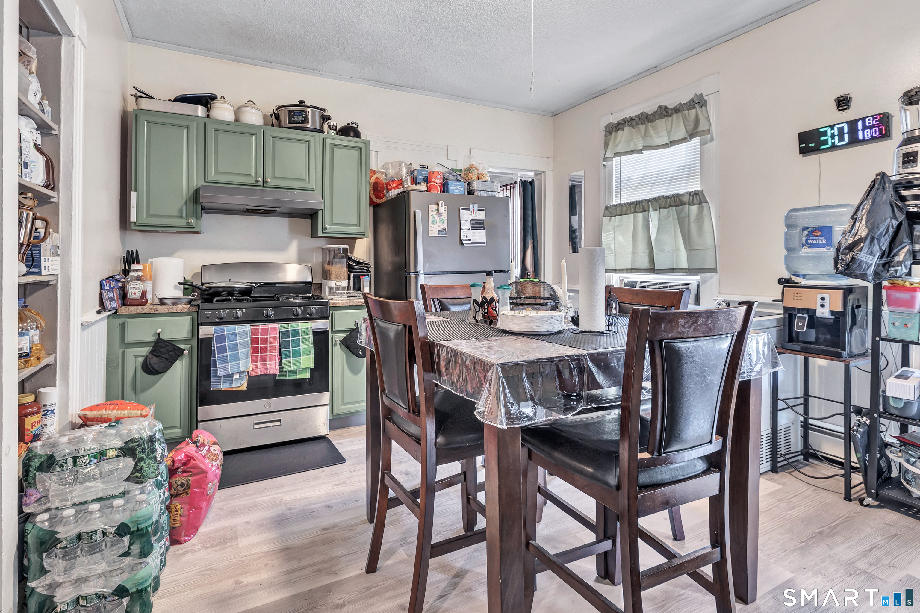 196 Blatchley Avenue New Haven CT 06513