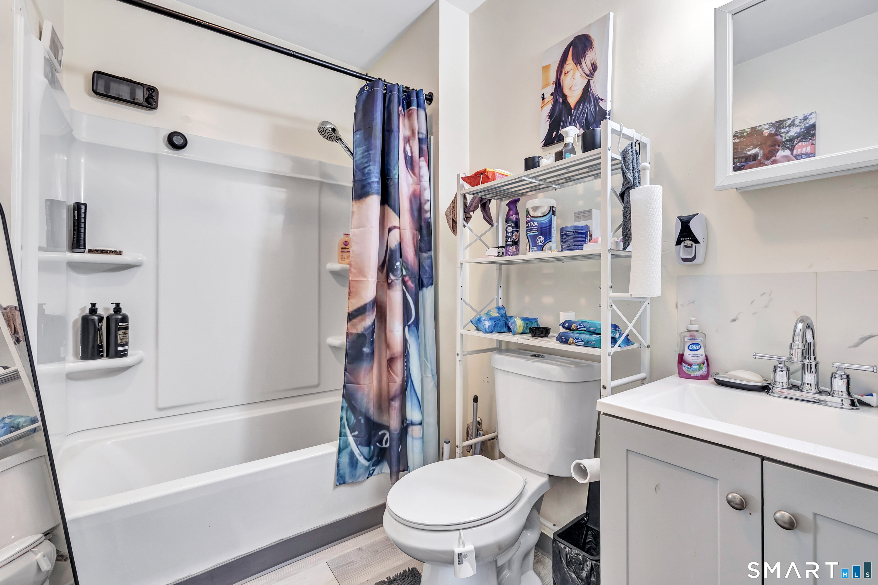 196 Blatchley Avenue New Haven CT 06513