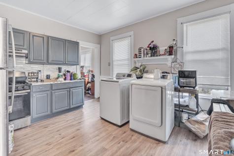 196 Blatchley Avenue New Haven CT 06513