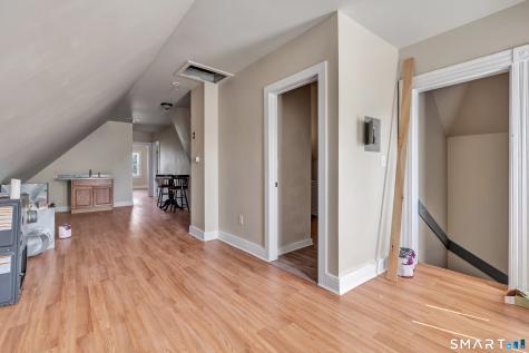 196 Blatchley Avenue New Haven CT 06513