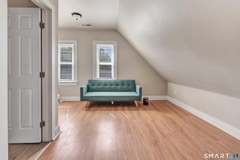 196 Blatchley Avenue New Haven CT 06513