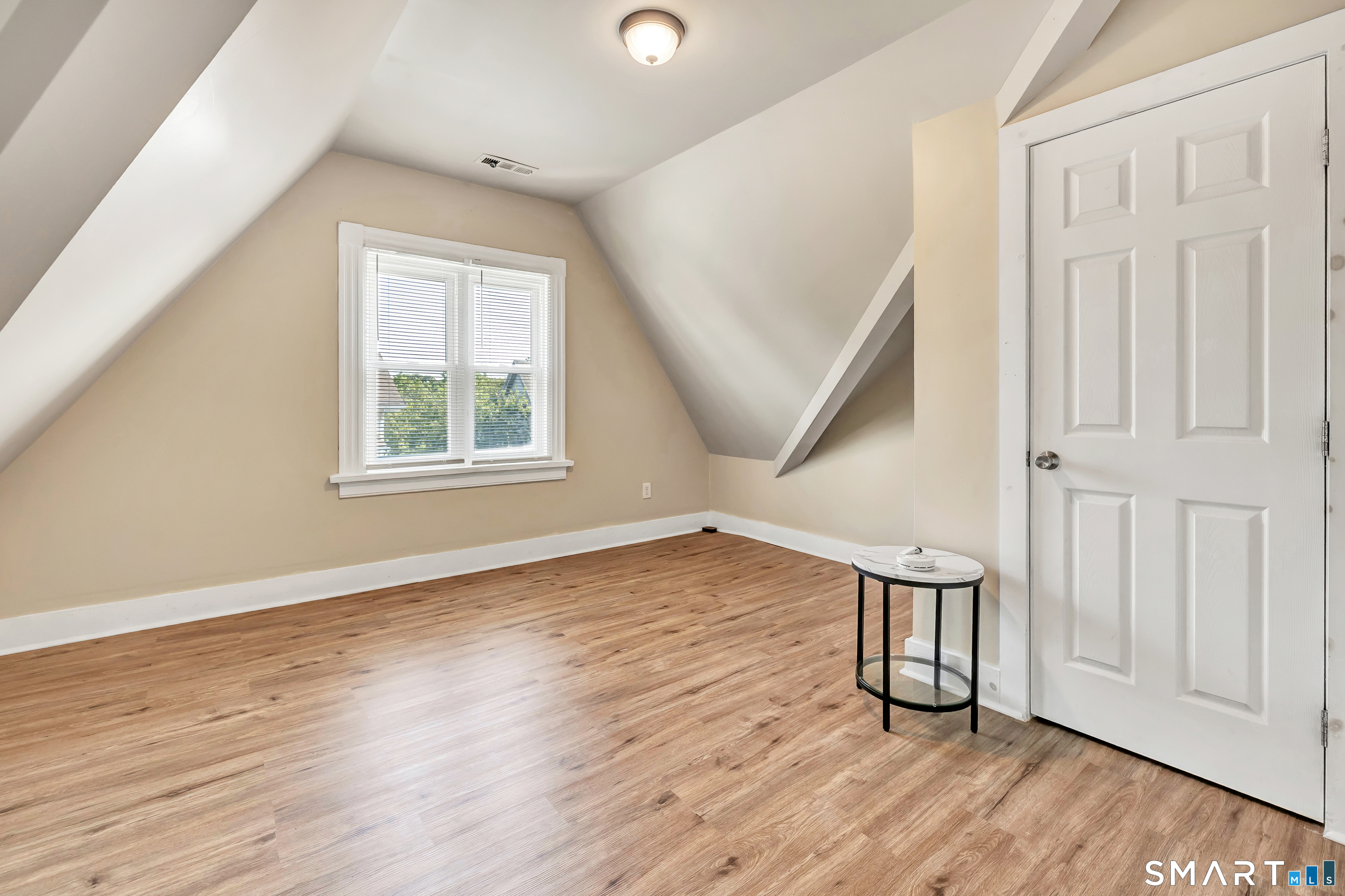 196 Blatchley Avenue New Haven CT 06513