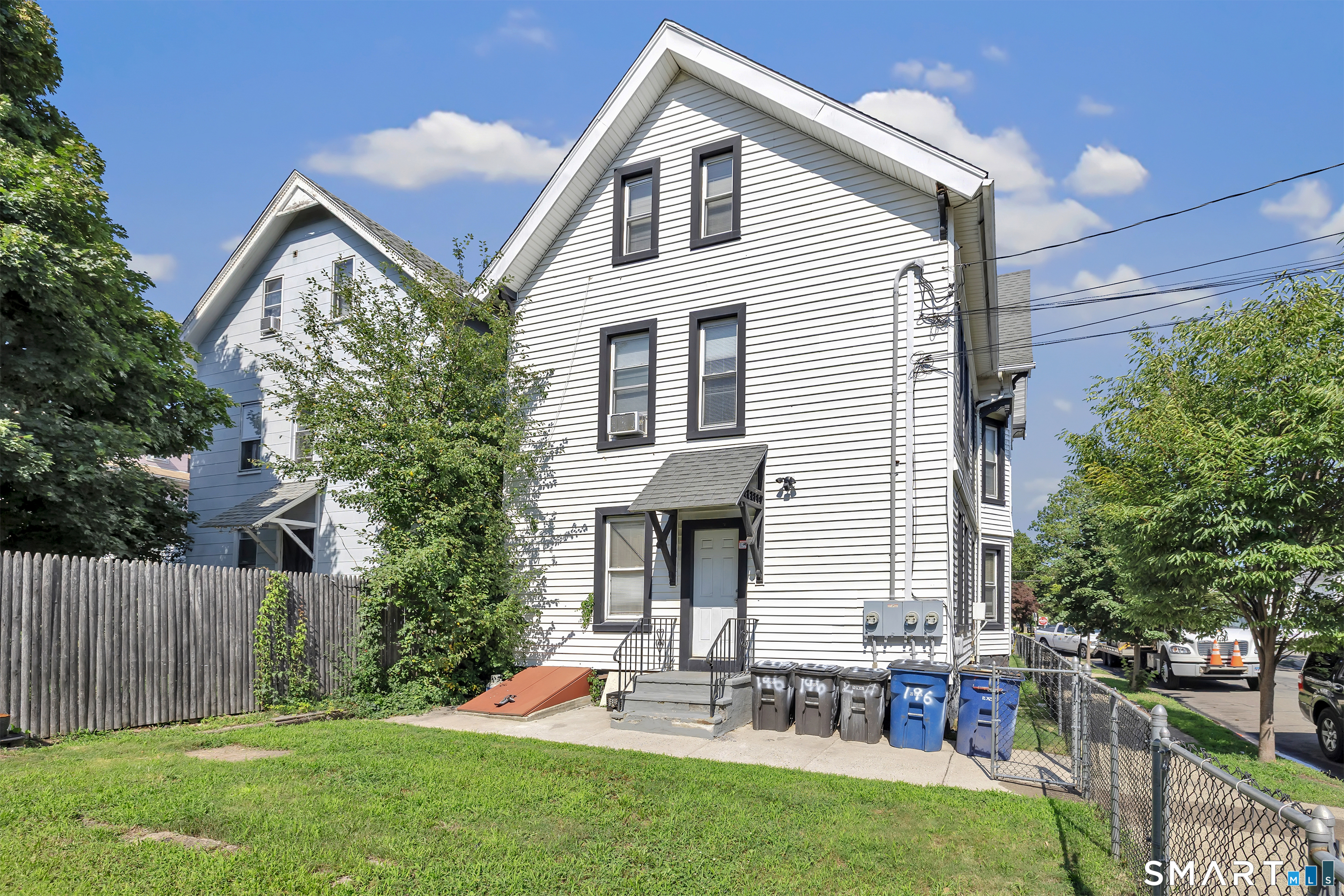 196 Blatchley Avenue New Haven CT 06513