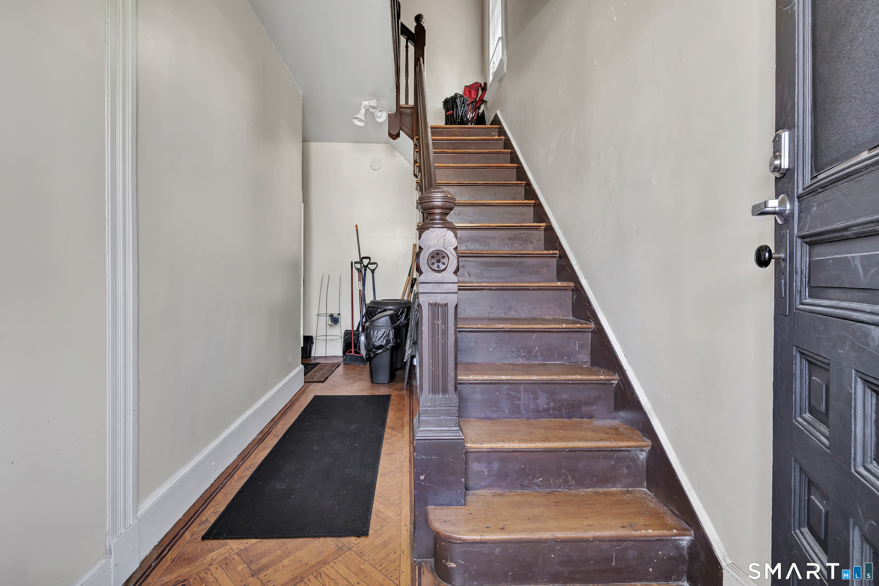 196 Blatchley Avenue New Haven CT 06513