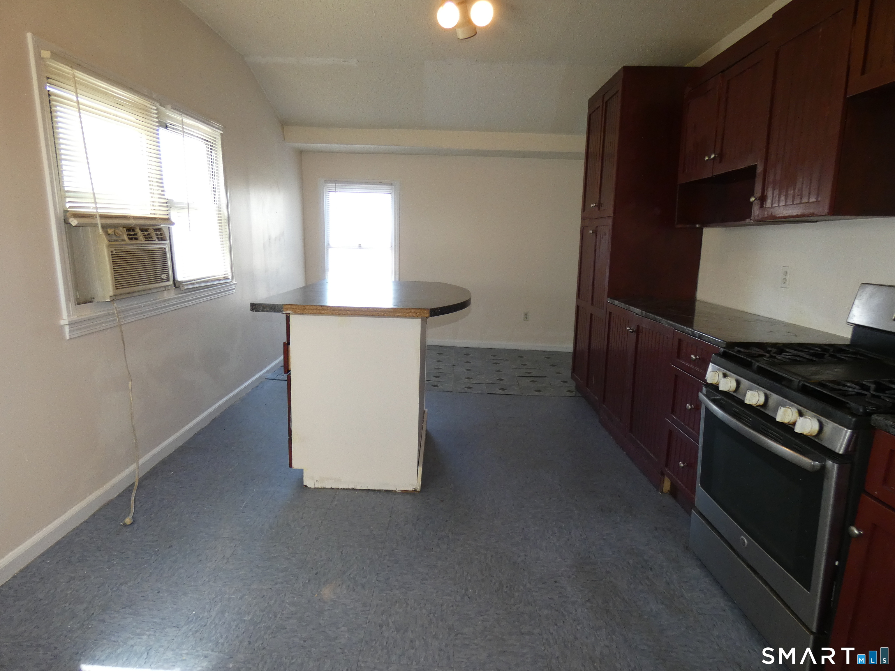 43 Elmwood Avenue Bridgeport CT 06605
