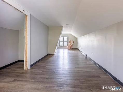 71 Blackhall Street New London CT 06320