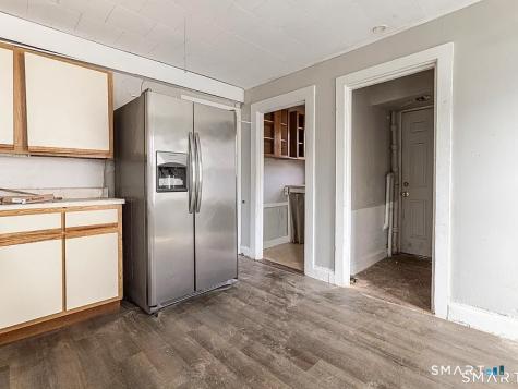 71 Blackhall Street New London CT 06320