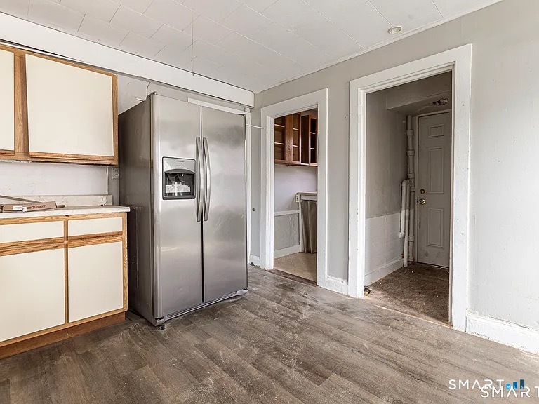 71 Blackhall Street New London CT 06320