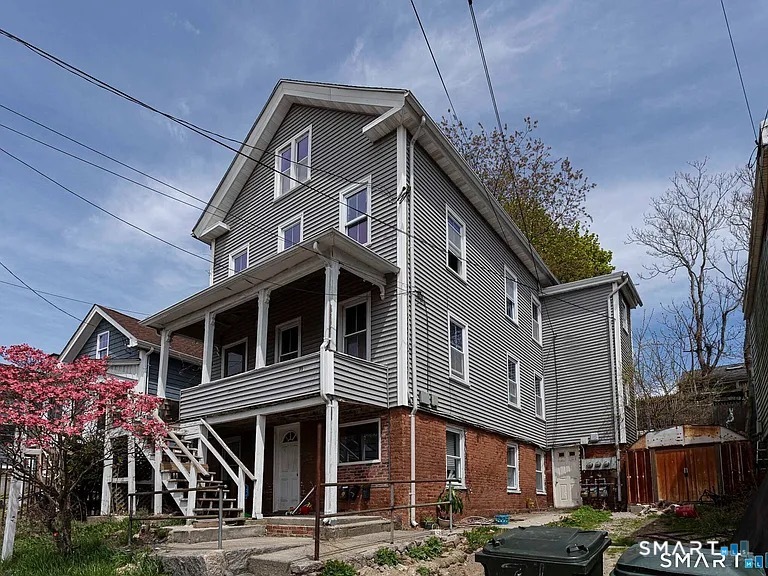 71 Blackhall Street New London CT 06320