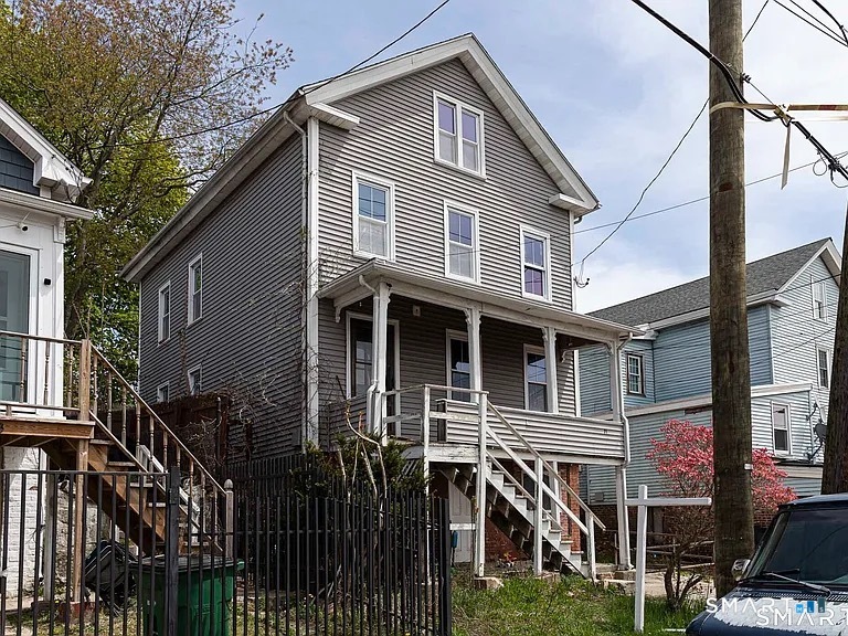 71 Blackhall Street New London CT 06320