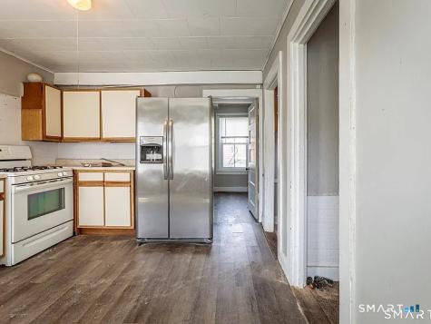 71 Blackhall Street New London CT 06320