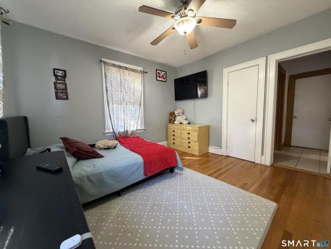 84 Ashland Place New Haven CT 06513