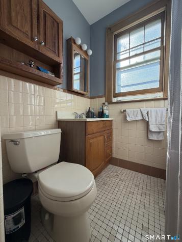 84 Ashland Place New Haven CT 06513